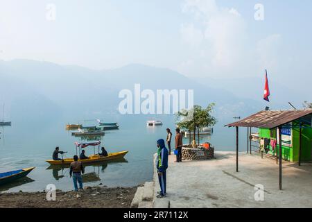 Lac de Phewa. pokhara. népal Banque D'Images