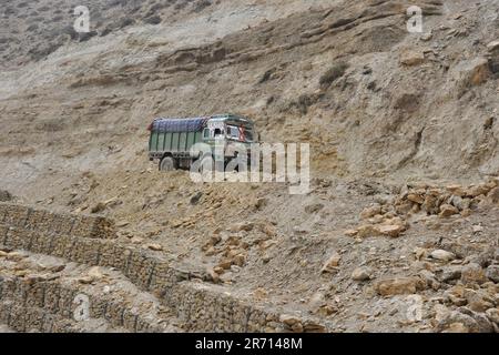 Népal. Mustang. sur la route Banque D'Images