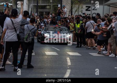 Rallye de voitures de grande puissance Gumball 3000 en visite à la station électrique de Battersea, à Londres. Une voiture chère est à l'affiche des passionnés de voitures. Lamborghini Huracán Banque D'Images