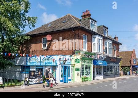 Bridge Road, Oulton Broad, Lowestoft, Suffolk, Angleterre, Royaume-Uni Banque D'Images