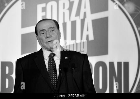 Italie. 13th juin 2023. Silvio Berlusconi, homme politique et entrepreneur italien, quatre fois Premier ministre, est mort sur 12 juin 2023, à l'âge de 86 ans. Itlaly, le 12 juin 2023. (Photo par Vincenzo Izzo/Sipausa) crédit: SIPA USA/Alay Live News Banque D'Images