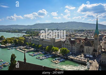 Vue sur Zurich depuis Grossmunster - Suisse Banque D'Images