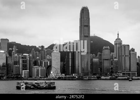 Star Ferry et Hong Kong Island Skyline, Hong Kong, Chine. Banque D'Images