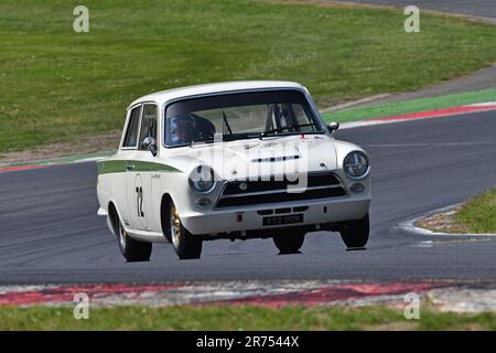 Roy Alderslade, Ford Lotus Cortina, Masters Pre-66 Touring Cars, une course de 60 minutes avec l'option d'un deuxième pilote, pour les voitures Touring avant 1966, Split Banque D'Images