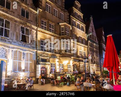 Brême, place Am Markt, hôtel de ville, éclairage localisé au début du Festival de musique de Brême, Allemagne Banque D'Images