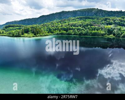 Lac d'Ilay, Jura, Bourgogne-Franche-Comté, France Banque D'Images