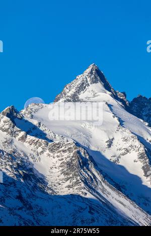 Début sur Großglockner, Glockner Group, Erzherzog Johann Hut Banque D'Images