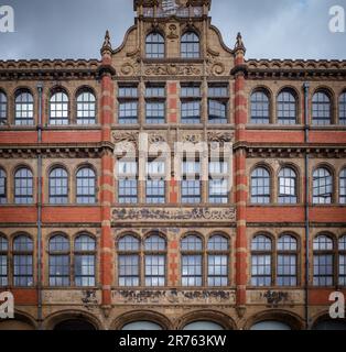 La Custard Factory est un centre créatif de Digbeth, Birmingham, connu pour sa communauté artistique, ses boutiques indépendantes, ses bureaux et ses événements culturels. Banque D'Images