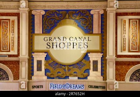 Inscrivez-vous à l'hôtel Venetian Casino et au centre commercial pour le Grand Canal Shoppes avec un panneau pour le magasin Field of Dreams Las Vegas Nevada USA Banque D'Images