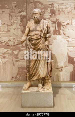 Delphes, Grèce 11 août 2022. Le musée archéologique de Delphes en Grèce. Statue grecque antique. Banque D'Images