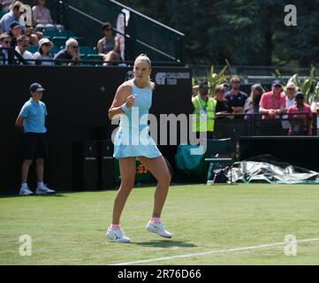 13th juin 2023 ; Nottingham tennis Centre, Nottingham, Angleterre : Rothesay Nottingham Open, jour 2 ; Tereza Martincova (CZE) célèbre le gain d'un point de Jodie Burrage (GBR) Credit: Action plus Sports Images/Alay Live News Banque D'Images