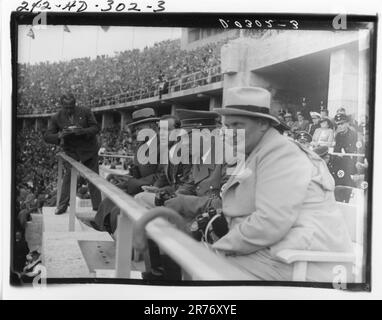 Hitler regardant les Jeux Olympiques à Berlin, en Allemagne Banque D'Images