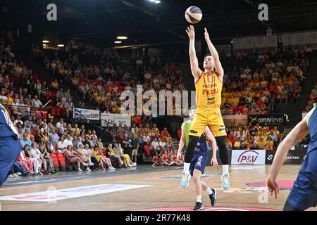 Ostende, Belgique. 13th juin 2023. Alex Barcello (13) de BCO photographié lors d'un match de basket-ball entre Belge BC Filou Oostende et ZZ Leiden le deuxième jour de match du jeu des champions, le mardi 13 juin 2023 au Versluys Core-TEC Dome à Oostende, Belgique . Credit: Sportpix / Alamy Live News Banque D'Images