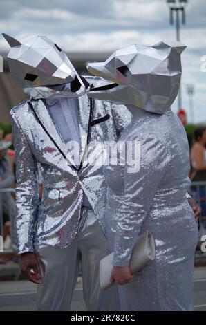 NEW YORK - le 18 JUIN 2022 : les participants défilent lors de la parade annuelle de la sirène 40th à Coney Island, la plus grande parade du pays et une célébration Banque D'Images