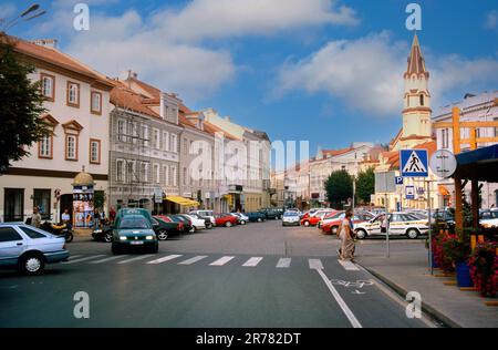 Place Rotušės, vieille ville de Vilnius, Lituanie Banque D'Images