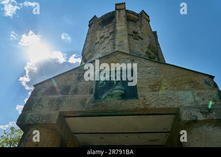 L'ancienne tour de Bismarck est un monument historique le long du sentier de randonnée Teutoschleifen autour de Tecklenburg en Allemagne. Banque D'Images