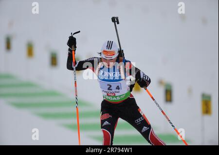 Andrea HENKEL Aktion Biathlon, 4x6 km Staffel der Frauen am 11.12.2010 à Hochfilzen. Banque D'Images