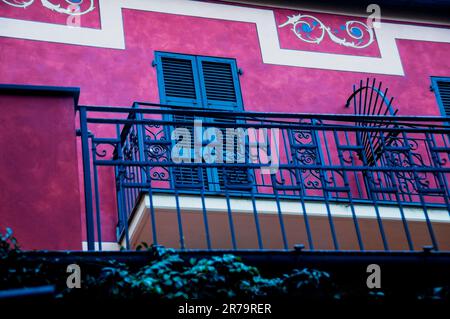 Maisons colorées à Monterossa al Mare à Cinque Terre, Italie. Banque D'Images