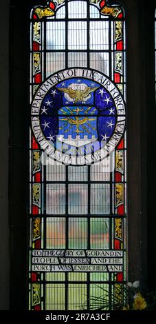 Vitraux de la fenêtre commémorative du département de l'Armée de l'Air des États-Unis d'Amérique. Cathédrale de Chelmsford, Essex, Royaume-Uni Banque D'Images