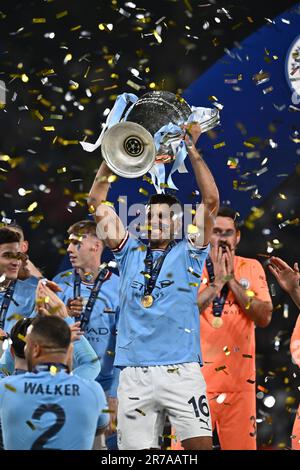 ISTANBUL, TURQUIE - JUIN 10 : RodCelebrate avec trophée lors du dernier match de l'UEFA Champions League 2022/23 entre le FC Internazionale et Manchester Banque D'Images