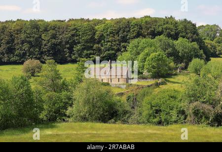 Eglise St Oswald, Widford, dans les collines Cotswold à Oxfordshire, Angleterre Banque D'Images