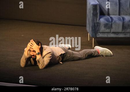 BMCC Theatre, 199 Chambers St, Manhattan, NY 10007, États-Unis. En rejoignant l'hôte Rosie Perez, l'auteur-compositeur et acteur de Broadway Lin-Manuel Miranda, apparaît sur scène au Tribeca film Festival 2023, pour une discussion sincère sur les conteurs. Crédit : ©Julia Mineeva/EGBN TV News/Alay Live News Banque D'Images