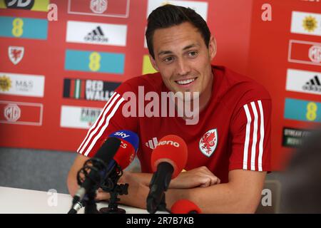 Cardiff, Royaume-Uni. 14th juin 2023. Connor Roberts, du pays de Galles, parle aux médias. Wales football team Player Media session en prévision des prochains qualificatifs de l'Euro 2024 au Musée national d'histoire de St.Fagan à Cardiff, au sud du pays de Galles, le mercredi 14th juin 2023. Photo par Andrew Orchard/Andrew Orchard sports photographie/Alamy Live News crédit: Andrew Orchard sports photographie/Alamy Live News Banque D'Images