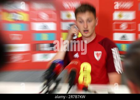 Cardiff, Royaume-Uni. 14th juin 2023. David Brooks, du pays de Galles, parle aux médias. Wales football team Player Media session en prévision des prochains qualificatifs de l'Euro 2024 au Musée national d'histoire de St.Fagan à Cardiff, au sud du pays de Galles, le mercredi 14th juin 2023. Photo par Andrew Orchard/Andrew Orchard sports photographie/Alamy Live News crédit: Andrew Orchard sports photographie/Alamy Live News Banque D'Images