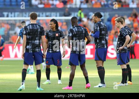 Rotterdam, pays-Bas. 14th juin 2023. Team Netherlands se réchauffe avant le match semi-fin de l'UEFA Nations League 2022/23 entre les pays-Bas et la Croatie à de Kuip on 14 juin 2023 à Rotterdam, aux pays-Bas. Photo: Luka Stanzl/PIXSELL crédit: Pixsell/Alay Live News Banque D'Images