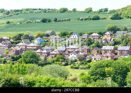 Maisons entourées de campagne, Carisbrooke, île de Wight, Angleterre, Royaume-Uni Banque D'Images