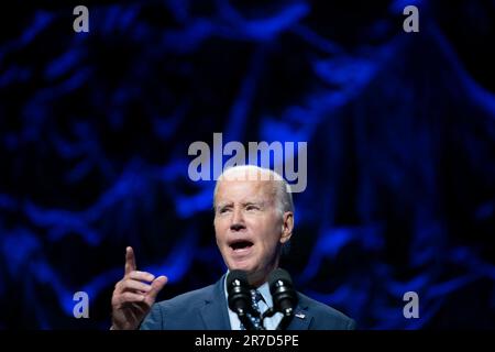 Washington, Vereinigte Staaten. 14th juin 2023. Le président des États-Unis, Joe Biden, s'exprime lors du dîner annuel des électeurs de la Ligue de conservation à l'hymne de Washington, DC, mercredi, 14 juin 2023. Crédit : Bonnie Cash/Pool via CNP/dpa/Alay Live News Banque D'Images