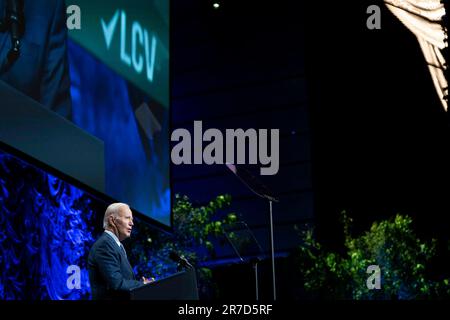 Washington, Vereinigte Staaten. 14th juin 2023. Le président des États-Unis, Joe Biden, s'exprime lors du dîner annuel des électeurs de la Ligue de conservation à l'hymne de Washington, DC, mercredi, 14 juin 2023. Crédit : Bonnie Cash/Pool via CNP/dpa/Alay Live News Banque D'Images