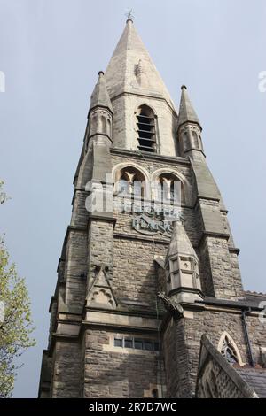 La maison publique et le restaurant Pitcher et Piano dans une ancienne église sur la chaussée haute à Nottingham Banque D'Images