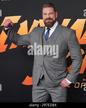 Los Angeles, États-Unis. 14th juin 2023. Olivier Richters arrive à l'INDIANA JONES de LucasFilms ET LE CADRAN DE LA DESTINÉE première de Los Angeles qui s'est tenue au Dolby Theatre à Hollywood, CA le mercredi, ?14 juin 2023. (Photo par Sthanlee B. Mirador/Sipa USA) crédit: SIPA USA/Alay Live News Banque D'Images