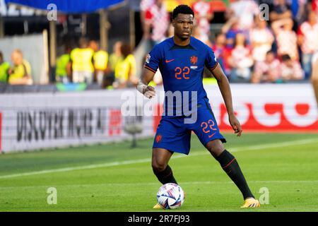 Rotterdam, pays-Bas. 14th juin 2023. Rotterdam - Denzel Dumfries de Hollande pendant le match entre les pays-Bas et la Croatie au Stadion Feijenoord de Kuip le 14 juin 2023 à Rotterdam, pays-Bas. Crédit : photos Box to Box/Alamy Live News Banque D'Images