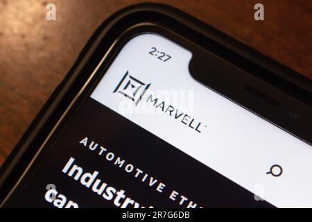 Site Web de Marvell Technology, Inc. Vu dans iPhone. Marvell est une société américaine qui développe et produit des semi-conducteurs et des technologies connexes Banque D'Images