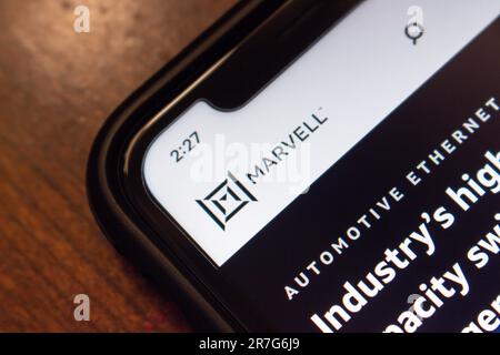 Site Web de Marvell Technology, Inc. Vu dans iPhone. Marvell est une société américaine qui développe et produit des semi-conducteurs et des technologies connexes Banque D'Images