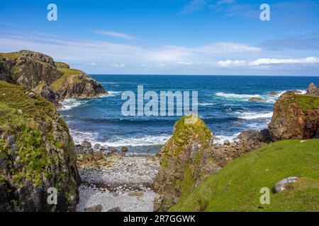 Baie sur la côte entre Dalmore, Dhail Mor, et Gaernin à Lewis, îles occidentales d'Écosse, Banque D'Images