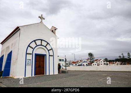 Zambujeira do Mar, Portugal- 20 octobre 2022 : Chapelle catholique de Zambujeira do Mar Banque D'Images