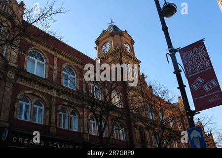 Magasins centraux sur Powis Street, Woolwich, Londres, Angleterre, Royaume-Uni Banque D'Images