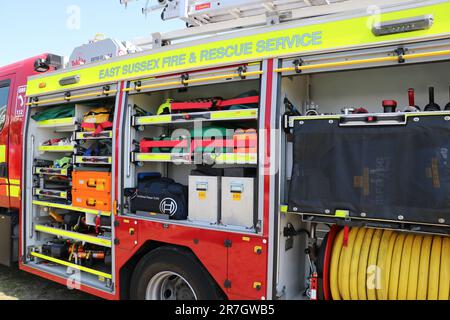 GROS PLAN SUR L'ÉQUIPEMENT DES CAMIONS D'INCENDIE ET DE SAUVETAGE DANS L'EST DU SUSSEX Banque D'Images