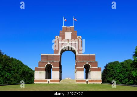 Le Mémorial de Thiepval aux disparus de la somme pour les soldats disparus qui sont morts dans les batailles de la somme entre 1915-1918 à Thiepval, France Banque D'Images