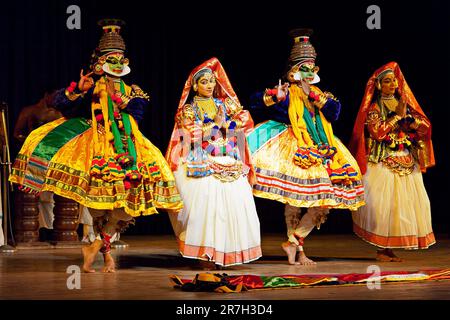 Danse Kathakali. Festival Bhava Bhabanam. Septembre 2009. Chennai, Inde Banque D'Images