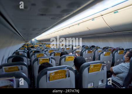 CHIANG MAI, THAÏLANDE - VERS AVRIL 2023: Photo intérieure de NOK Air Boeing 737-800. Banque D'Images