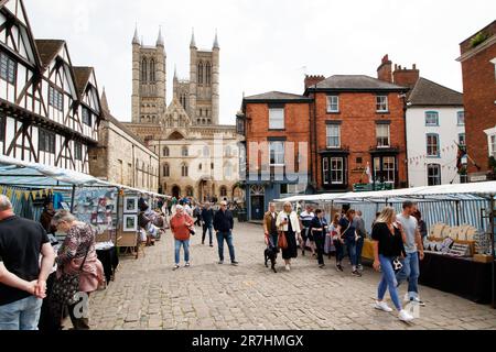 Street Market se trouve dans le quartier de Bailgate, dans le haut de Lincoln, entre la cathédrale et le château. Banque D'Images