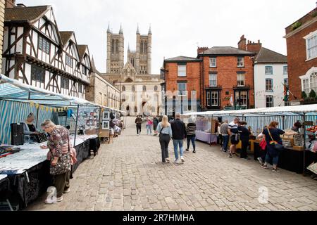 Street Market se trouve dans le quartier de Bailgate, dans le haut de Lincoln, entre la cathédrale et le château. Banque D'Images