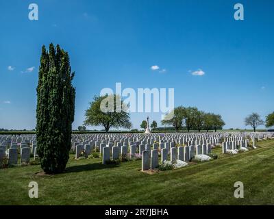 Le cimetière de Caterpillar Valley est l'un des plus grands cimetières de la somme et contient 5197 sépultures britanniques, Banque D'Images