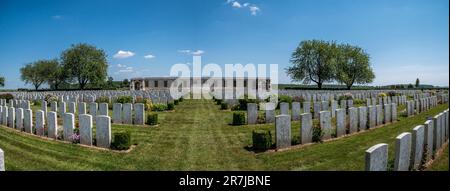 Le cimetière de Caterpillar Valley est l'un des plus grands cimetières de la somme et contient 5197 sépultures britanniques, Banque D'Images