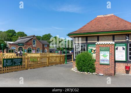 Steam Railway Station, Isle of Wight Steam Railway (Havenstreet Station), Havenstreet, Isle of Wight, Angleterre, Royaume-Uni Banque D'Images