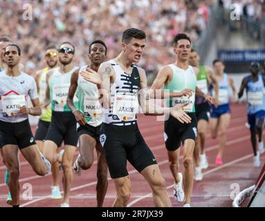 Jakob Ingebrigtsen, de Norvège, franchit la ligne d'arrivée pour remporter les 1500m hommes dans un nouveau PB et un nouveau leader mondial aux Jeux Bislett d'Oslo, à la Ligue des diamants de Wanda, au stade Bislett, Oslo, en Norvège, le 15th juin 2023. Photo Gary Mitchell Banque D'Images